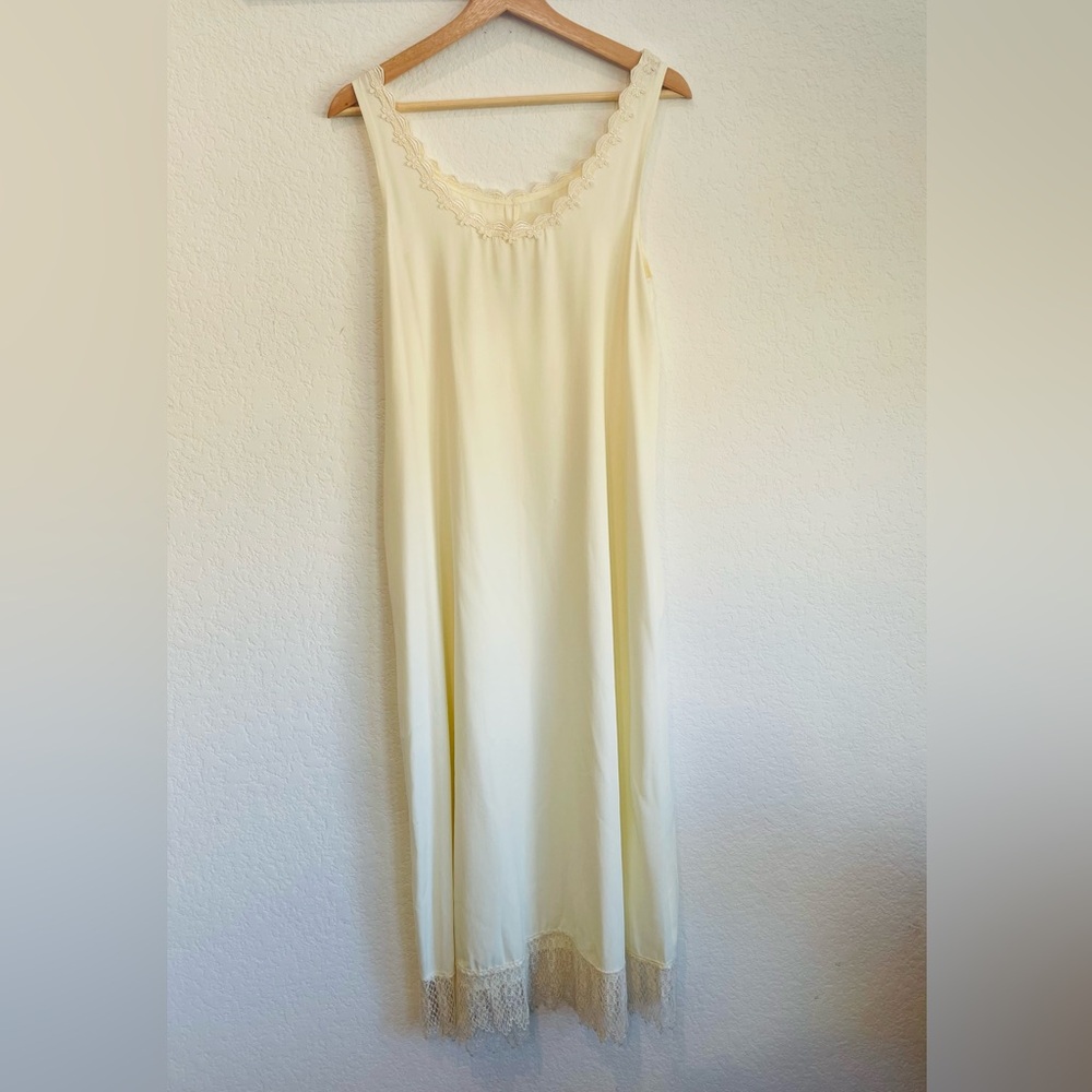 Vintage Zoe California Boho Hippie Dress White Fringe Made in USA Size Large
